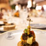 Rabo de toro como ropa vieja con crujiente de plátano como guiño a América de Daciel Guerrero, Bocana Beach Club