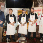 Equipo de La Catedral recibiendo el delantal conmemoartio de Mijas Navidad Gourmet